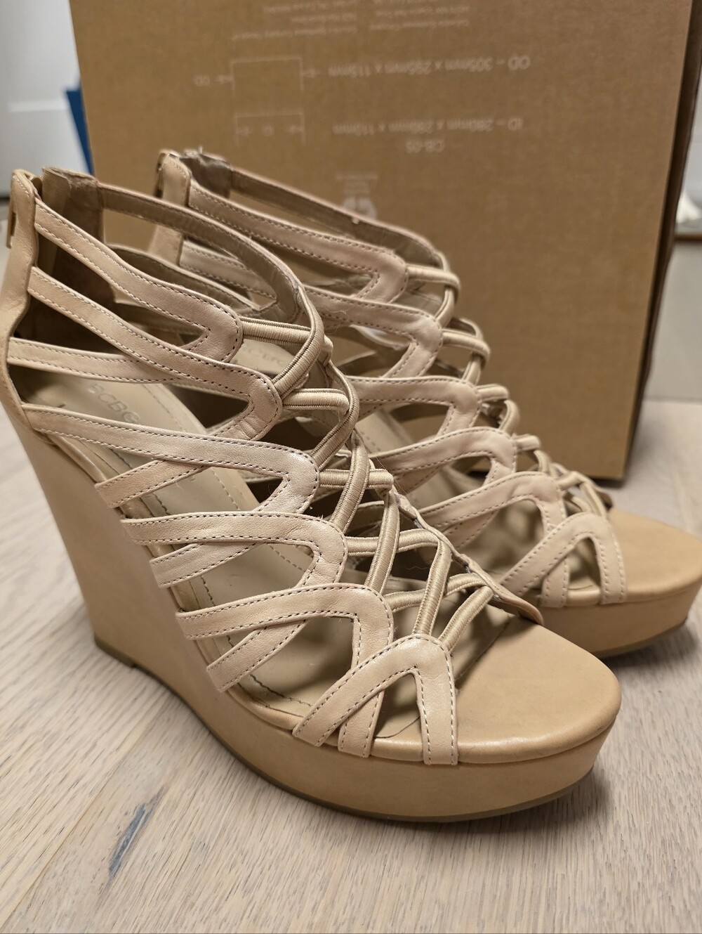 BCBGeneration JARA Nude Strappy Wedge Platform Sandals US 7